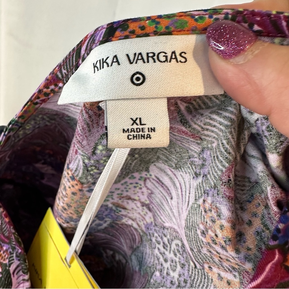 KIKA VARGAS Women’s Size XL Top Blouse Wrap Style Peplum Floral Purple NWT - Picture 9 of 16